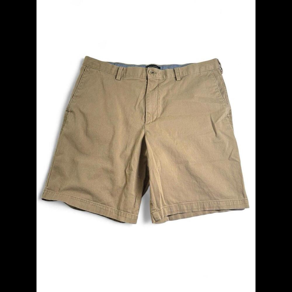 Banana Republic Aiden Style Men’s Chino Shorts Size 38 - 9 Inch Inseam